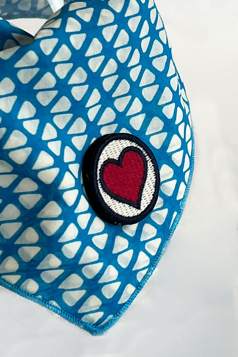 升級版絲綢頭巾藍色光學圖案